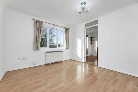 2 bedroom flat for sale, Limes Park Road, St. Ives PE27