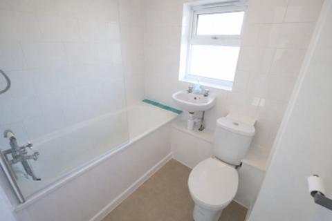 3 bedroom flat to rent, The Denes, Hemel Hempstead, HP3