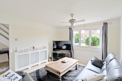 undefined, Twyne Close, Crawley RH11