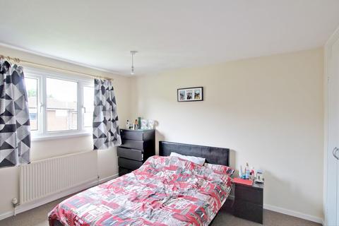 undefined, Twyne Close, Crawley RH11