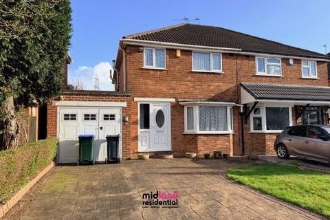 Highland Road, Great Barr B43
