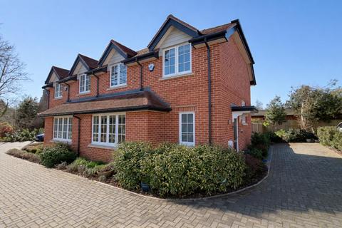 undefined, Farina Close, Reading RG4