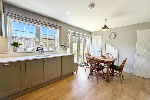 undefined, Farina Close, Reading RG4