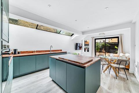 undefined, Bollo Bridge Road, London