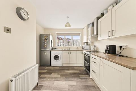 2 bedroom detached bungalow for sale, Woodlands Drive, Skelmanthorpe, HD8