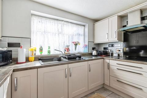 3 bedroom detached house for sale, Marsett Way, Leeds