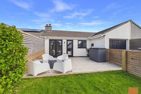 2 bedroom terraced bungalow for sale, Wheal Kitty, St Agnes- A refurbished bungalow in a popular village location