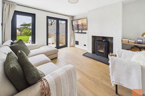 2 bedroom terraced bungalow for sale, Wheal Kitty, St Agnes- A refurbished bungalow in a popular village location
