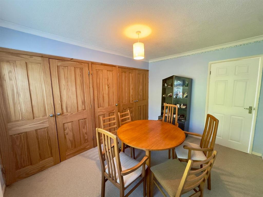 Bedroom / Dining Room
