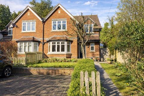 undefined, Shiplake Bottom, Henley-On-Thames RG9