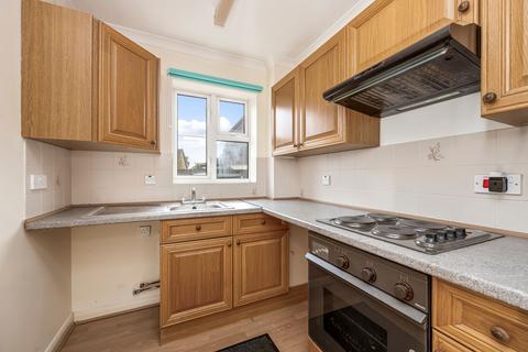 1 bedroom semi-detached house for sale, Baden Drive, Horley RH6