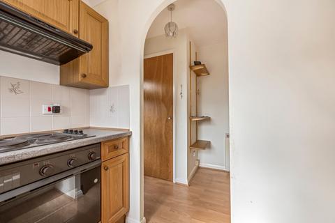 1 bedroom semi-detached house for sale, Baden Drive, Horley RH6
