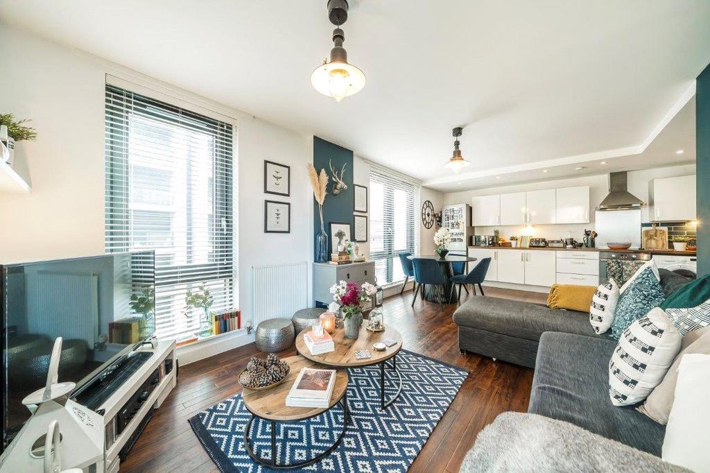 Living Area/Kitchen