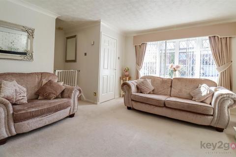 undefined, Winterton Gardens, Sheffield, S12