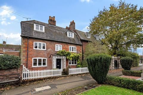 undefined, London Road, Marlborough, SN8