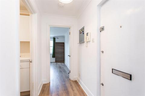 1 bedroom flat for sale, Beatrice House, Stepney Green, E1