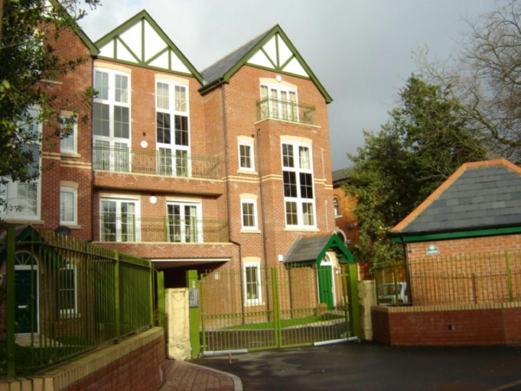 Main Image