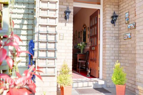 5 bedroom terraced house for sale, St Georges Road, Great Yarmouth