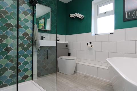 4 bedroom semi-detached house for sale, Aberaeron Close, Barry, CF62