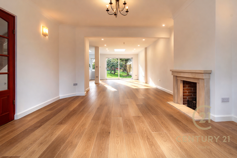 4 bedroom semi-detached house for sale, Timbercroft, EPSOM KT19