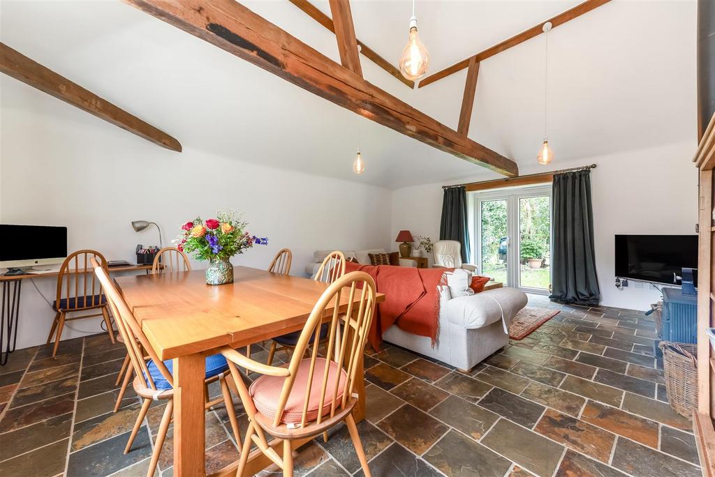 Sitting/Dining Room