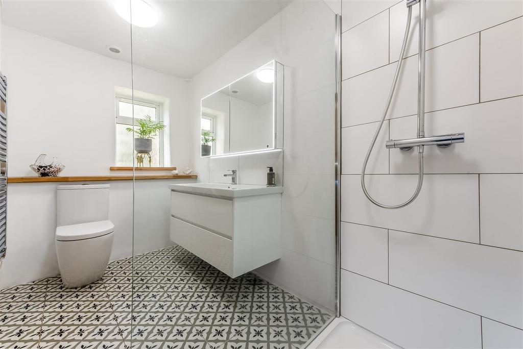En Suite Shower Room