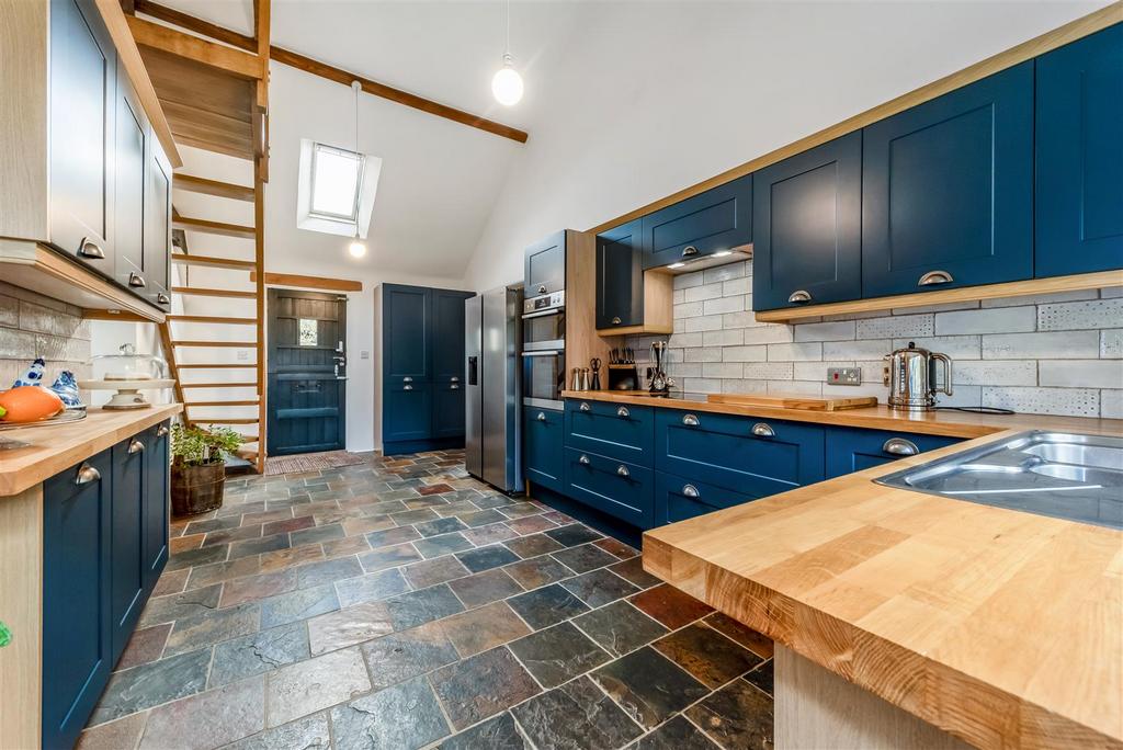 Kitchen/Breakfast Room