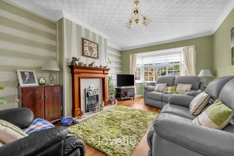 undefined, Peaks Avenue, New Waltham DN36