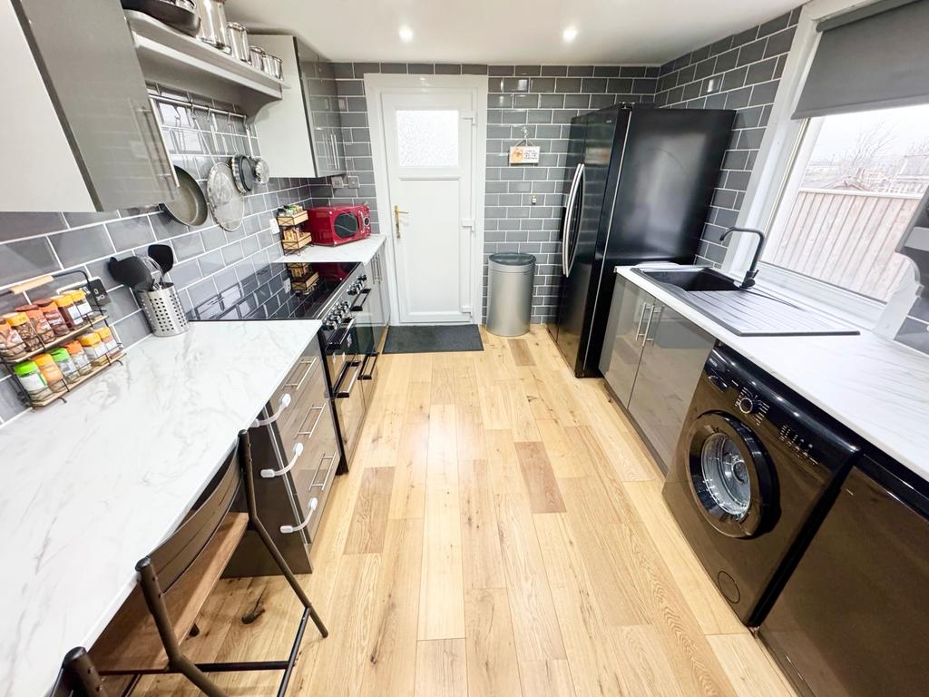 Hawthorn Crescent, Beith kitchen