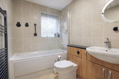 undefined, King George Close, Cheltenham GL53