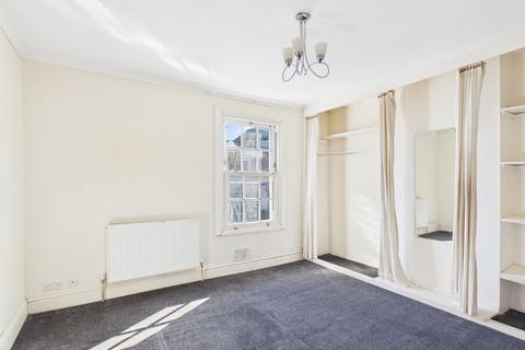 2 bedroom terraced house for sale, London Road, Staines-upon-Thames, Surrey, TW18