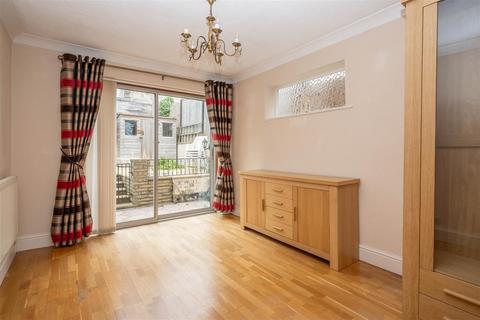 5 bedroom semi-detached house for sale, Pennyfields, Warley, Brentwood