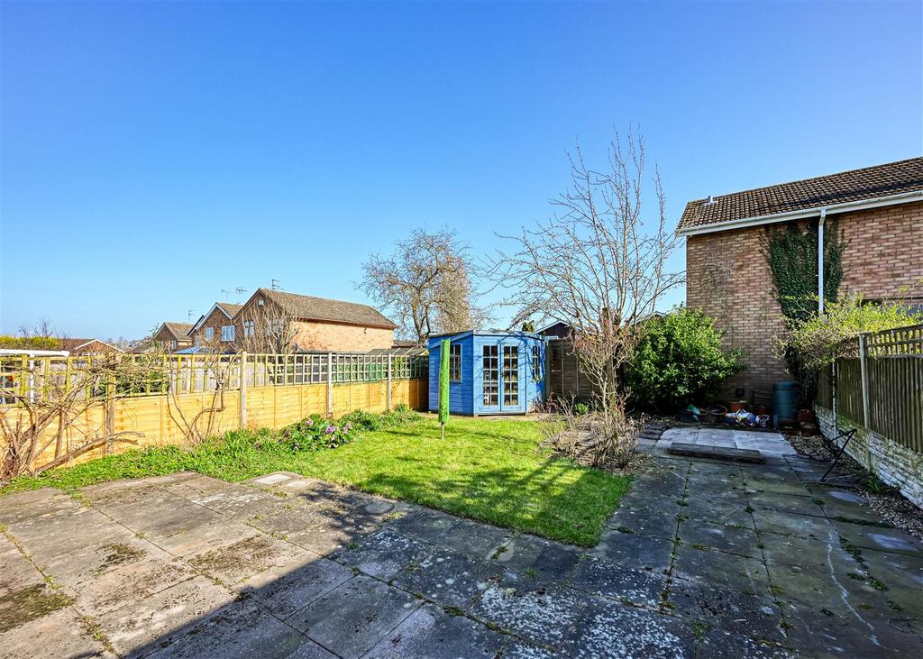 12 Hazel Gardens-1.jpg
