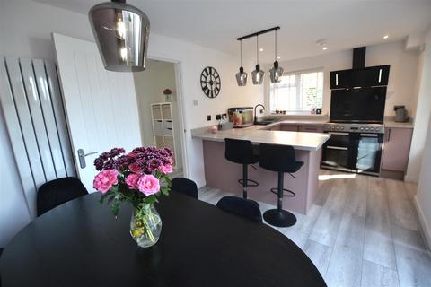 4 bedroom detached house for sale, Townsend Close, Leominster