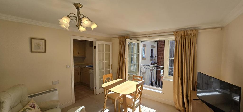 Living / Dining Room
