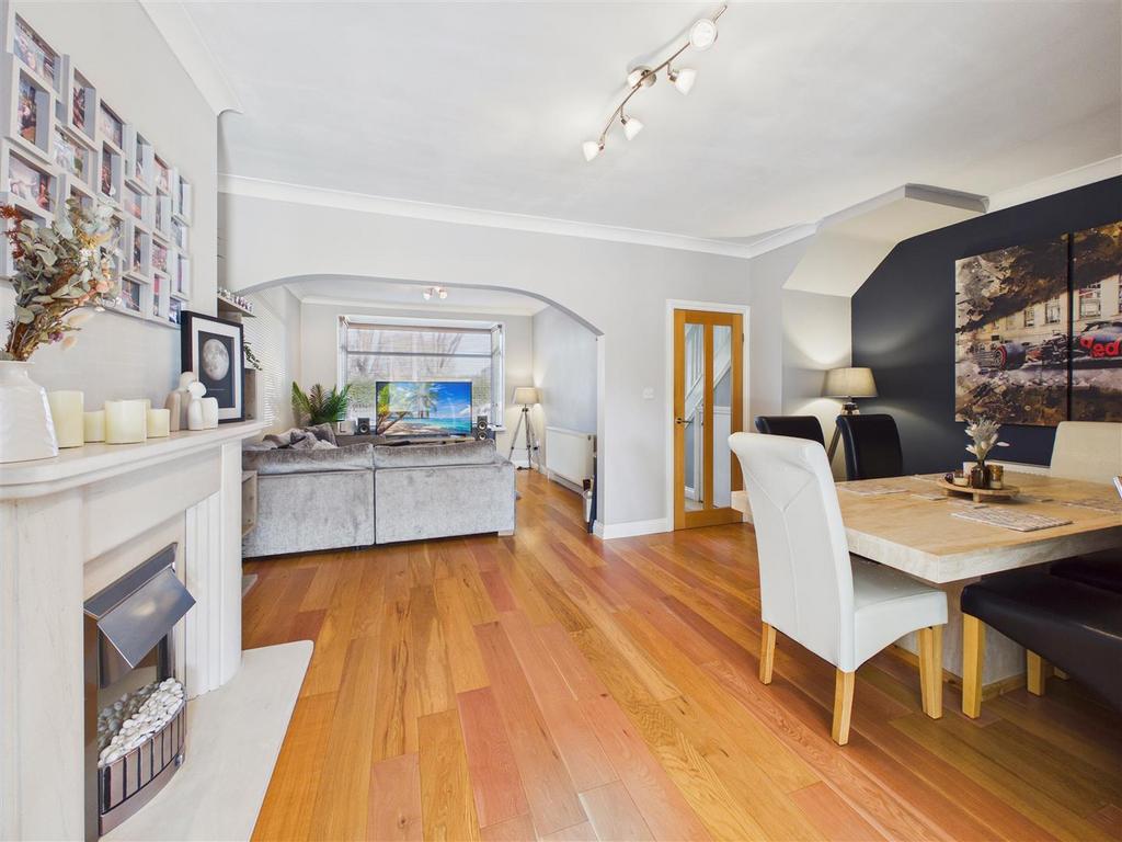 Dining/Sitting Room