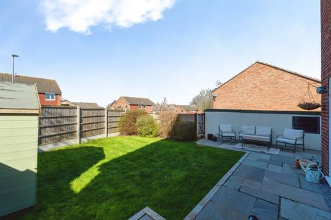 3 bedroom semi-detached house for sale, Northwood Drive, Shepshed, Loughborough