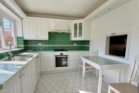 3 bedroom terraced house for sale, Troutbeck Walk, CAMBERLEY GU15