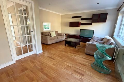 3 bedroom terraced house for sale, Troutbeck Walk, CAMBERLEY GU15