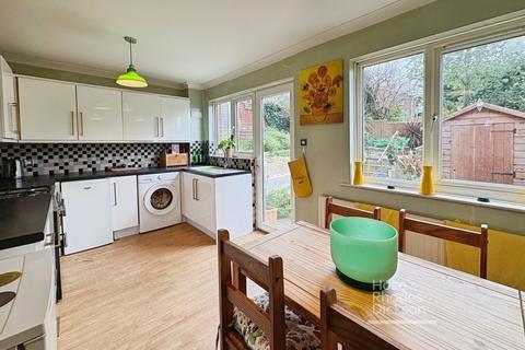 3 bedroom semi-detached house for sale, Holly Tree Close, Ryde, Isle of Wight