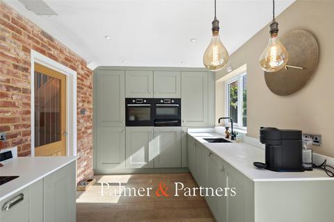 3 bedroom detached house for sale, Pampas Close, Highwoods, Colchester, Essex, CO4