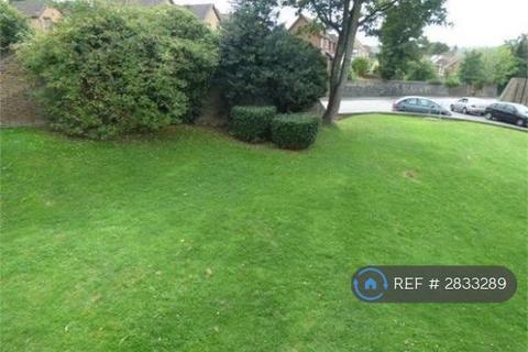 3 bedroom maisonette to rent, Melville Court, Chatham, ME4