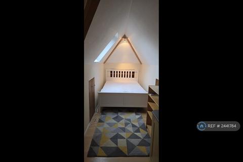 1 bedroom in a flat share to rent, Davigdor Road, Brighton, BN3