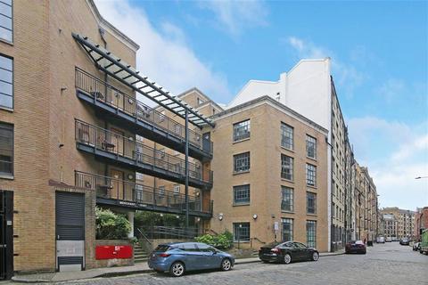 undefined, Wapping Wall, London E1W