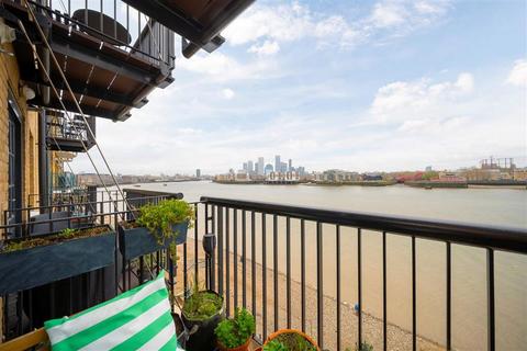 1 bedroom flat to rent, Wapping Wall, London E1W
