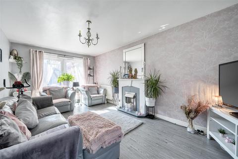 4 bedroom terraced house for sale, Shoveller Drive, Telford TF1