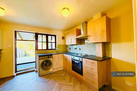 undefined, Columbus Gardens, Northwood, HA6