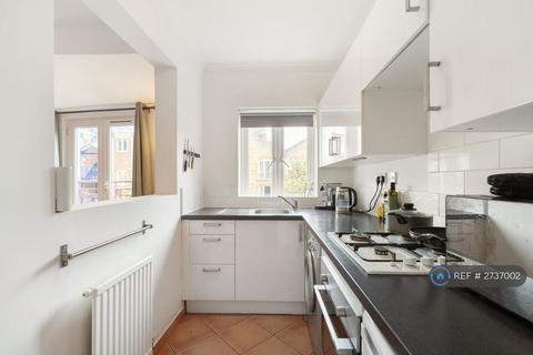 1 bedroom flat to rent, Hopewell Yard, London, SE5