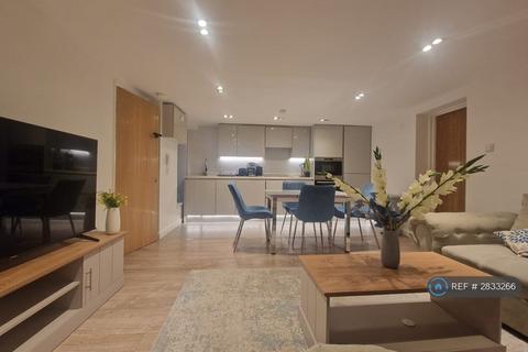 Lavender Hill, London, SW11