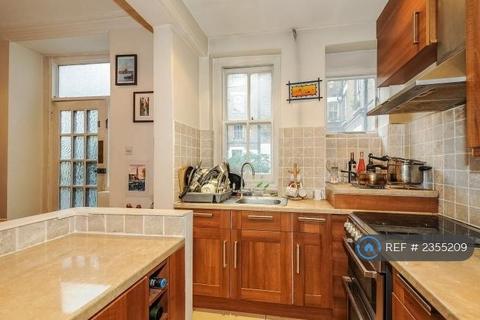 2 bedroom flat to rent, Cosway Mansions, London, NW1